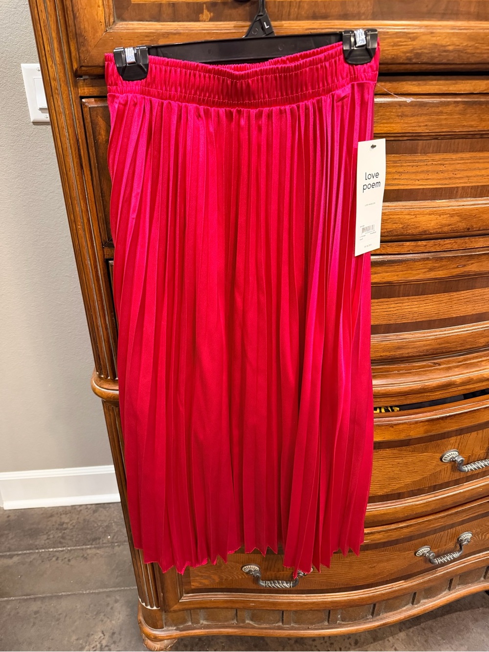 Love Poem Pleated Midi Skirt — Vibrant Pink